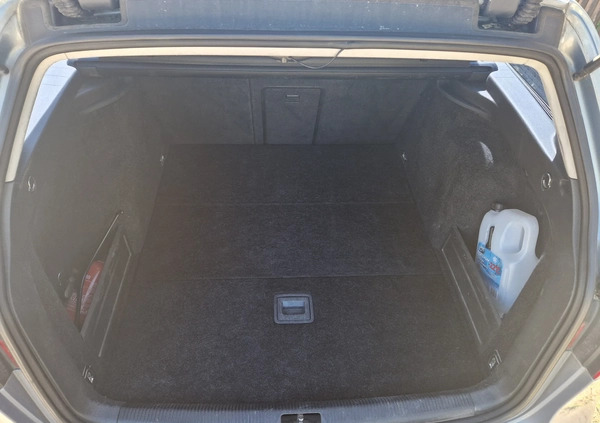 Volkswagen Passat cena 11000 przebieg: 382000, rok produkcji 2009 z Koluszki małe 137